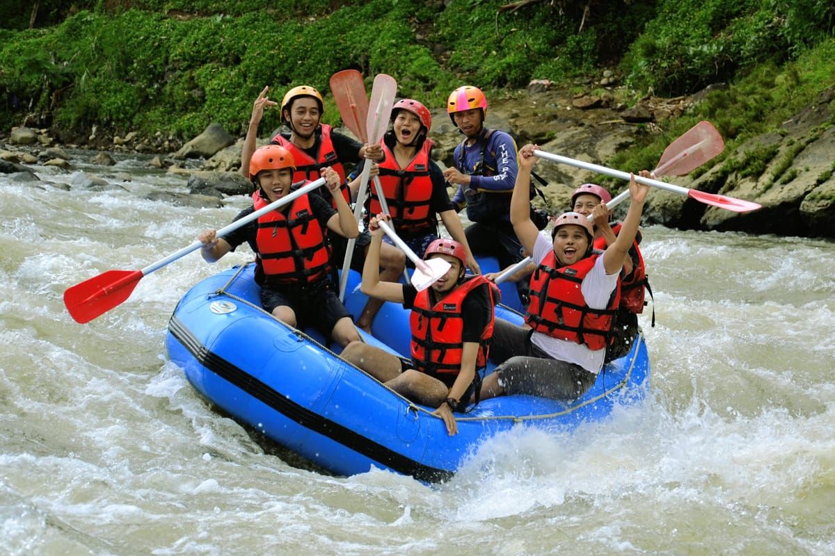 Wisata Alam Bermain Arum Jeram yang Seru