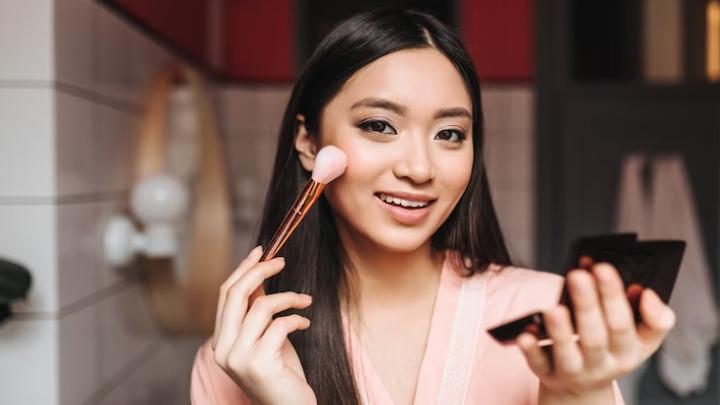Tren Blush On yang Sedang Populer di Media Sosial
