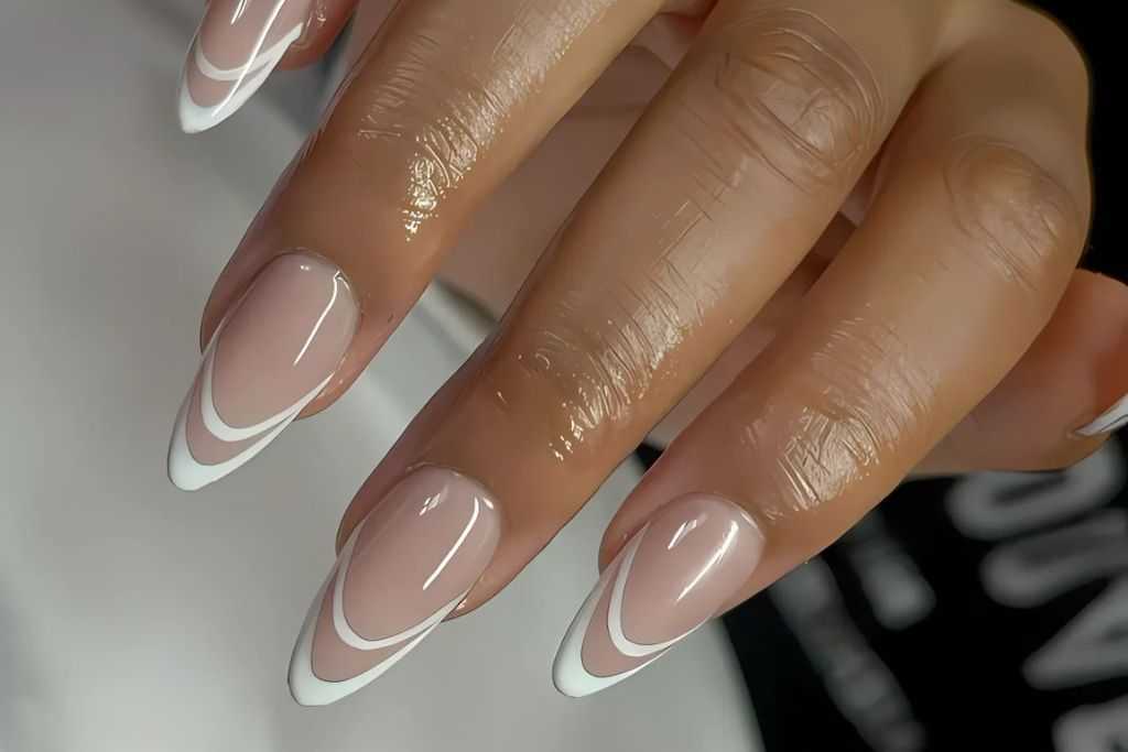 French Manicure Modern: Elegan, Minimalis, dan Penuh Gaya