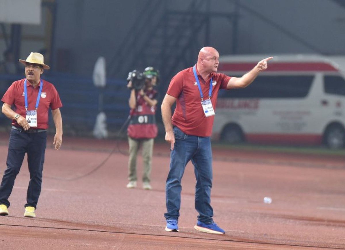 Mewaspadai Kebangkitan Dewa United: Analisis Persib Bandung