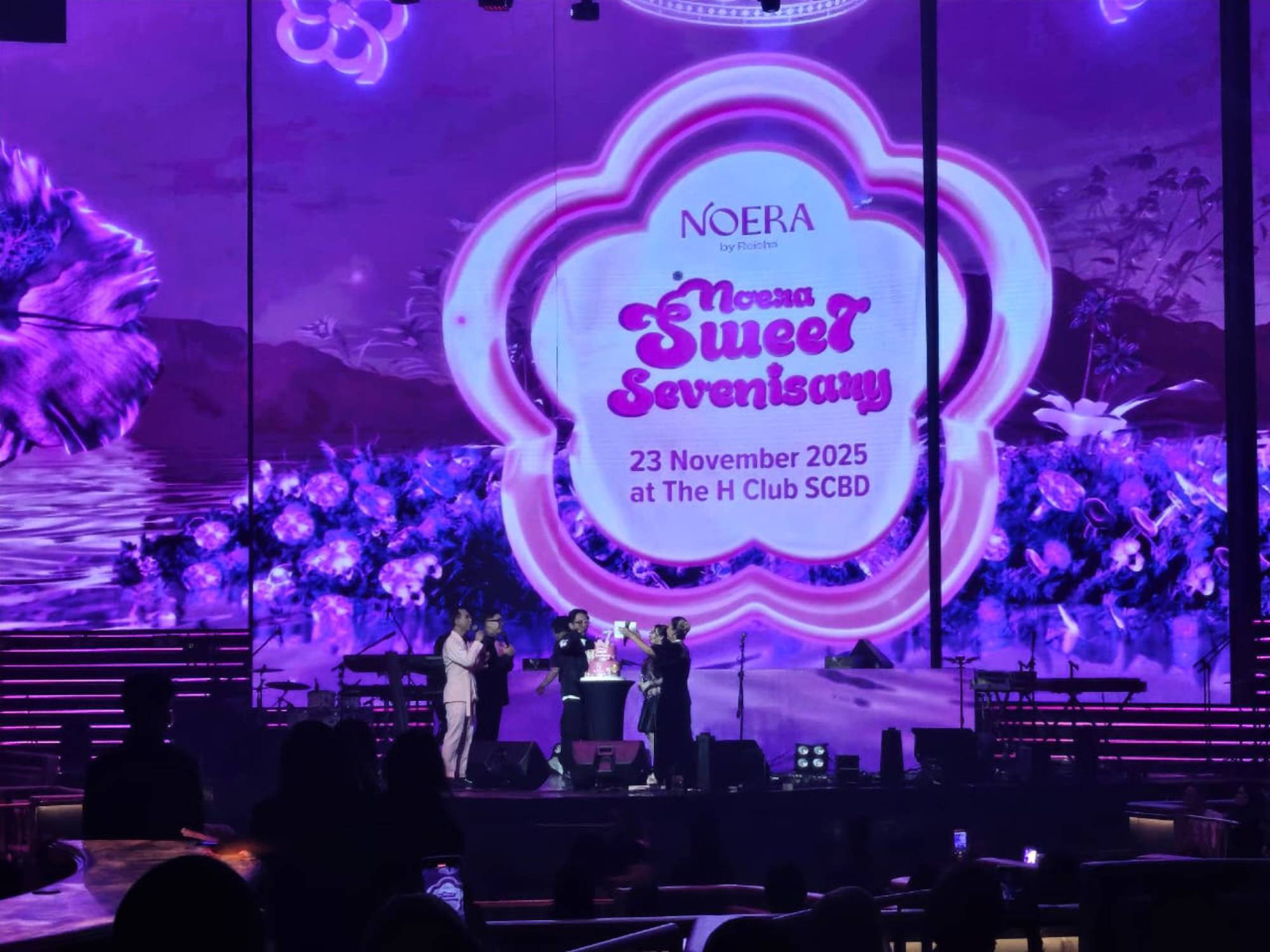 Sweet Seveniversary: Noera by Reisha Tetap Bersinar