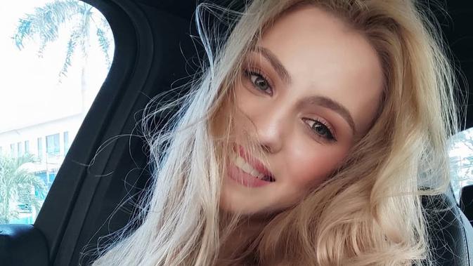 Natasya Shine Luncurkan Losion Bertema Unik