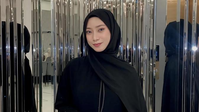 Tiara Mahkotawati, Bintang Konten dari Latar Belakang Farmasi