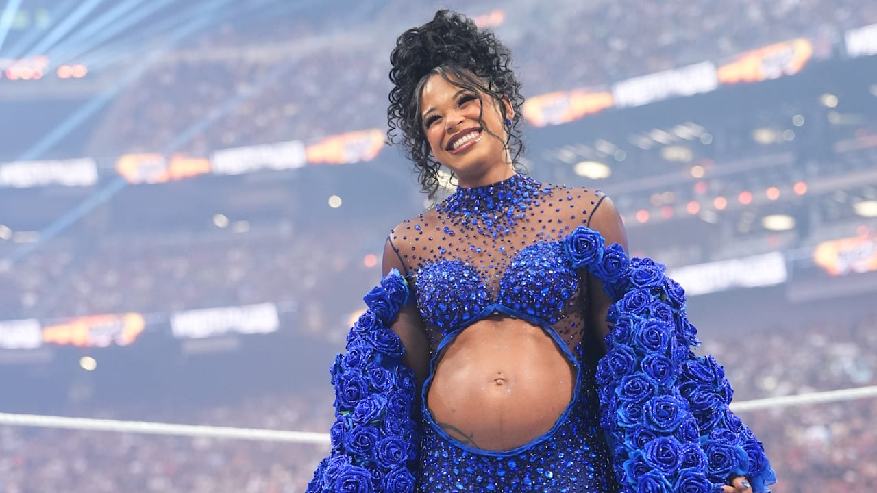 Spektakuler! Kejutan Besar WrestleMania: Bintang WWE Hamil di Atas Ring