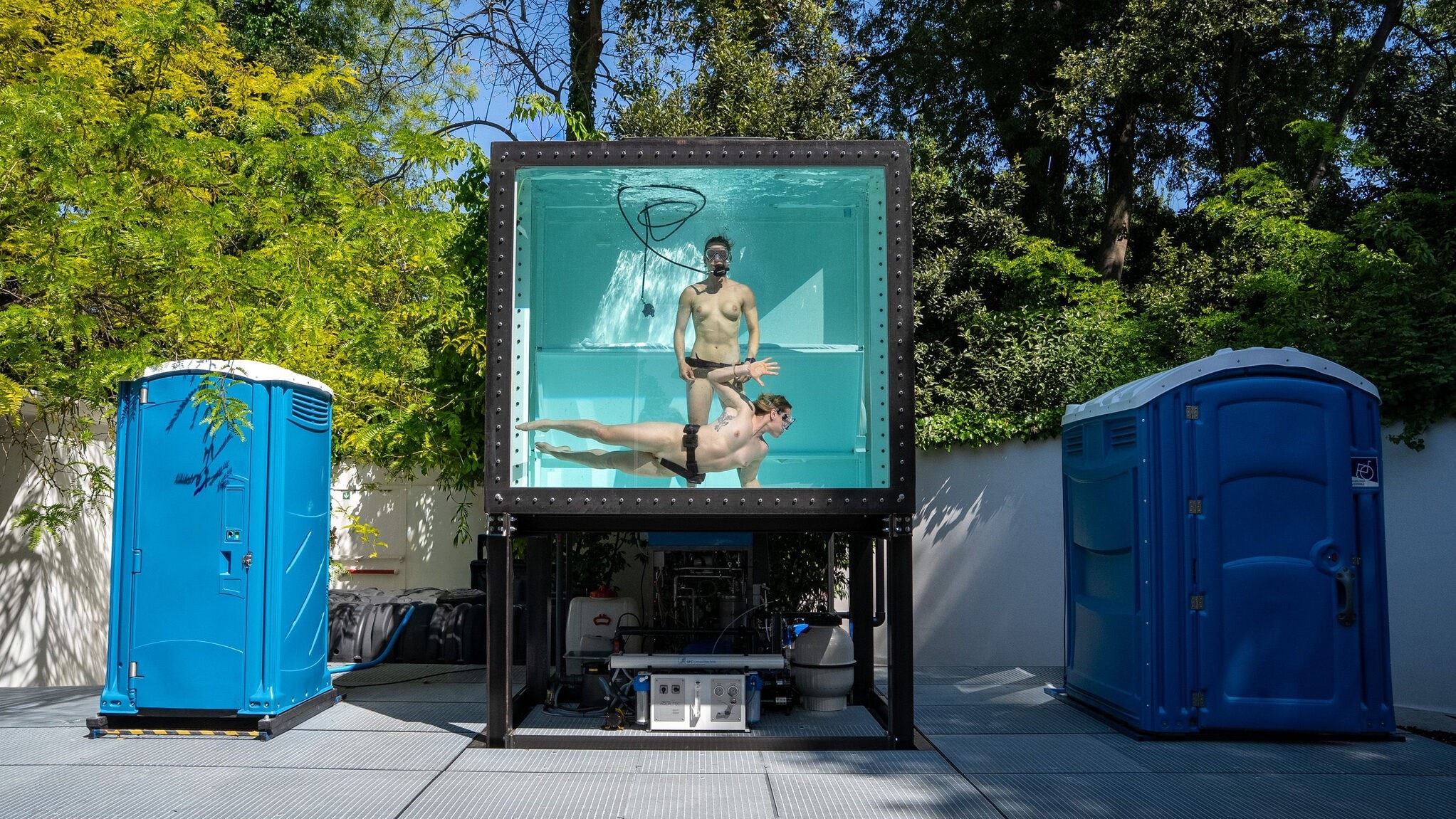 Warna-warni Biennale: Energi Air Florentina Holzinger