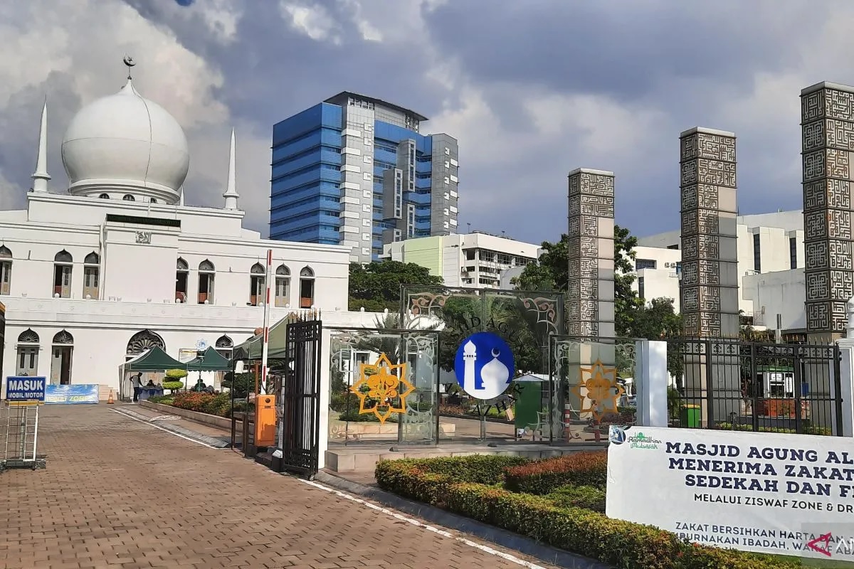 Antisipasi Hujan, Masjid Al-Azhar Rekayasa Lokasi Shalat Id