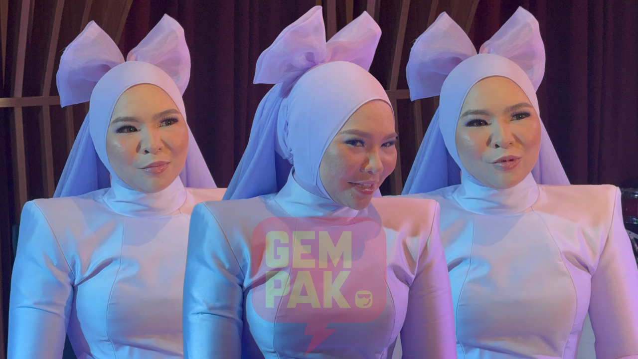 Ilustrasi aina abdul untuk artikel Aina Abdul: Kecantikan Subjektif dan Perjalanan Karier